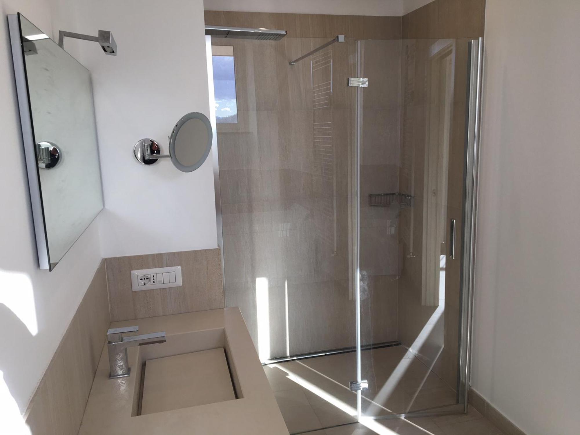 Apartamento Attico Palazzo Di Vetro Luino Exterior foto